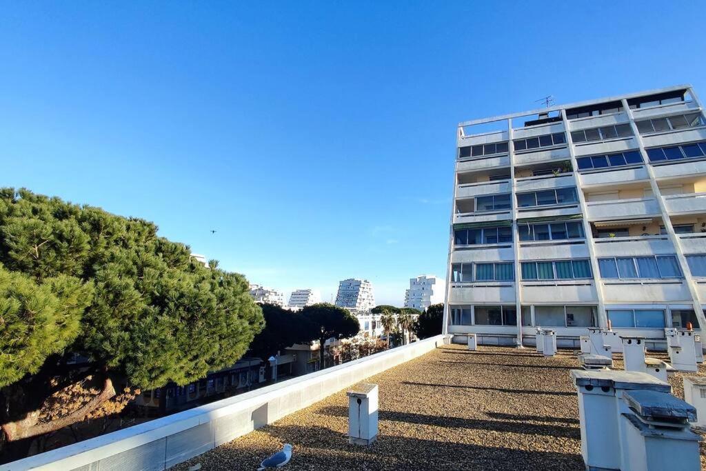Ferienwohnung Grand Voile - Hyper Centre, Climatisation, Vue Panoramique Sur L'Architecture De La Grande Motte Exterior foto