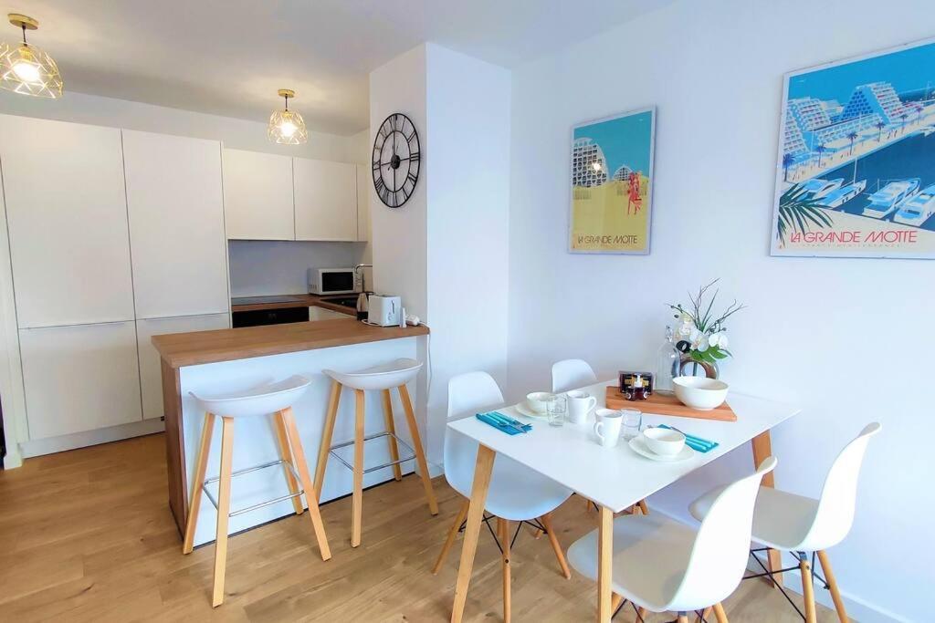 Ferienwohnung Grand Voile - Hyper Centre, Climatisation, Vue Panoramique Sur L'Architecture De La Grande Motte Exterior foto
